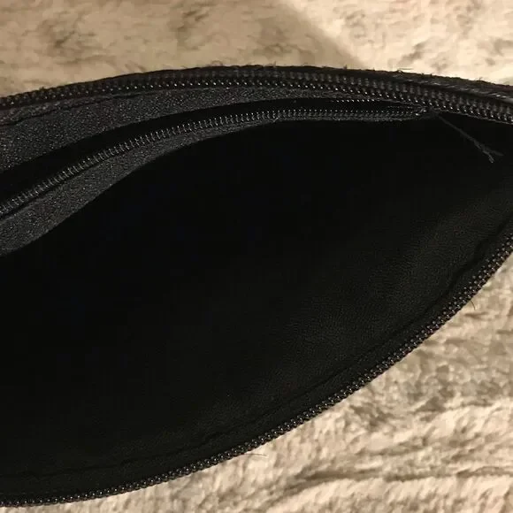 𝅺: : 70s / 80s Inspired Woven Wicker Style Clutch Wristlet with Tassel : : - Picture 13 of 13